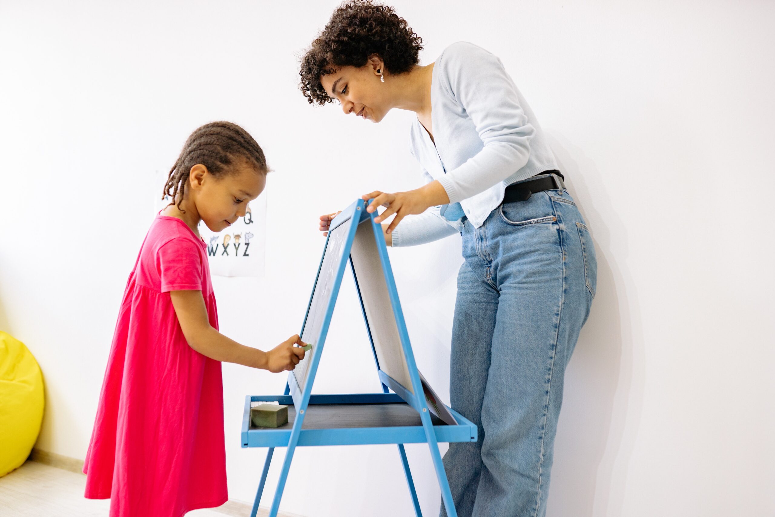InnerCircle_Careers_Hero Therapist working with child